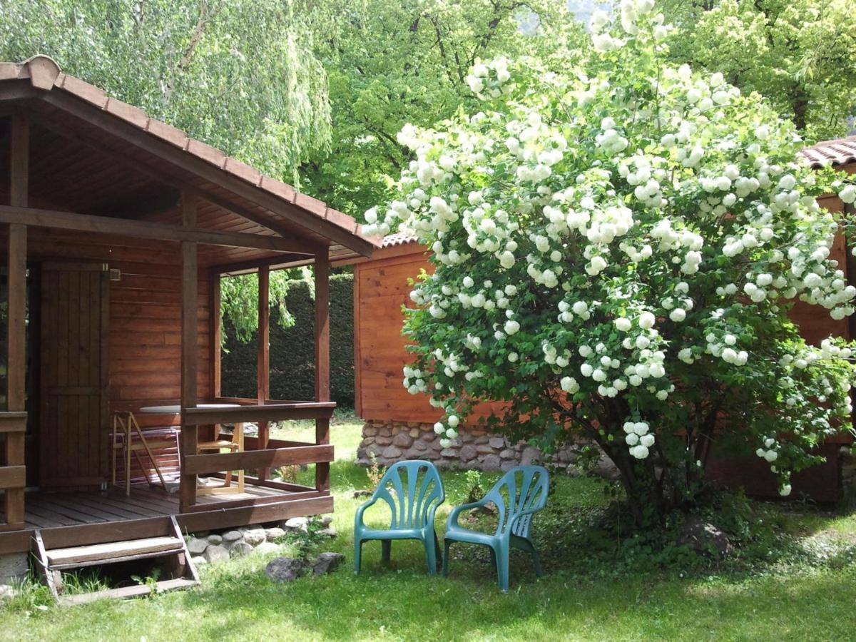 Les Chalets Quazemi A Casteil ภายนอก รูปภาพ