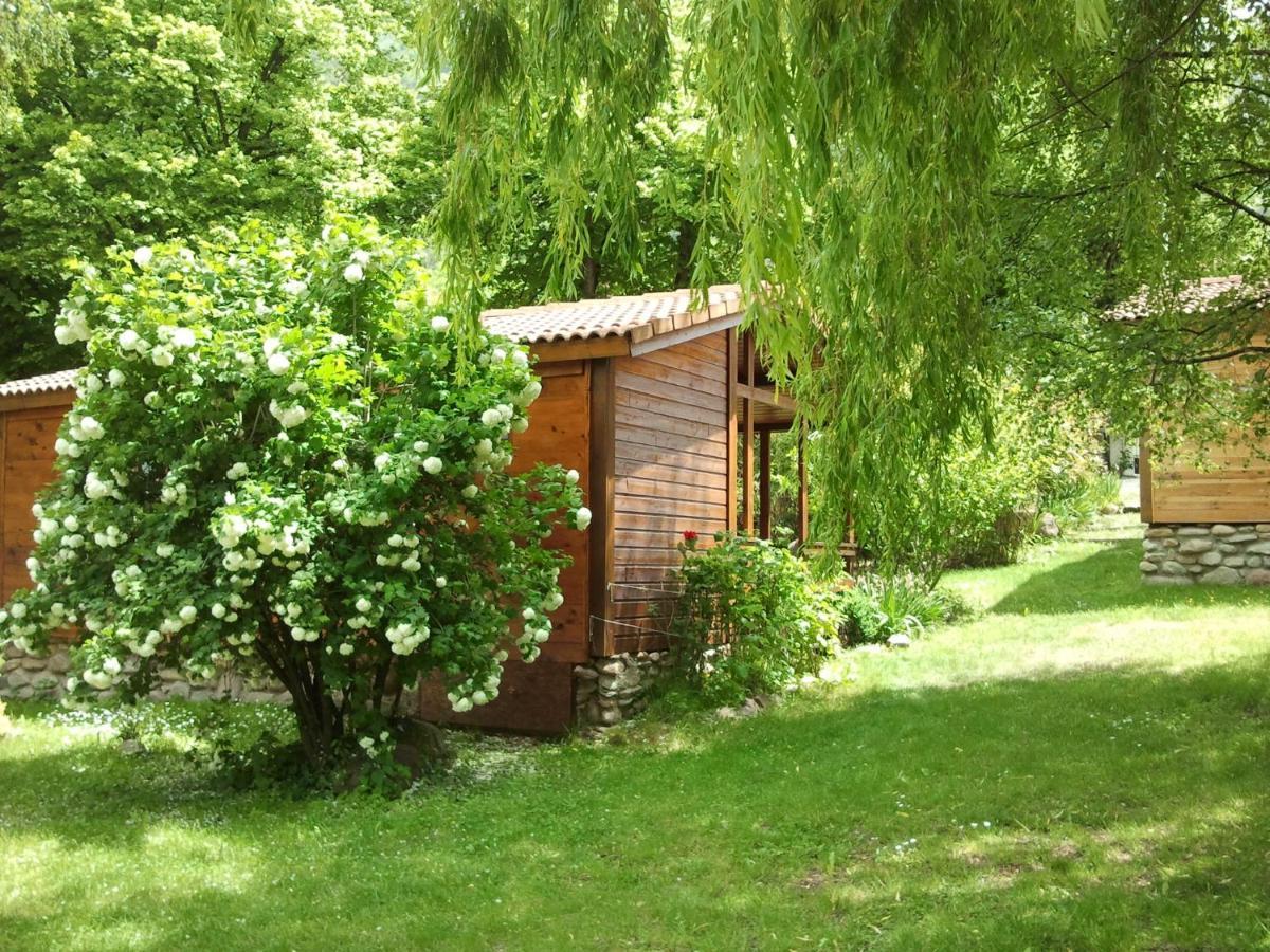 Les Chalets Quazemi A Casteil ภายนอก รูปภาพ
